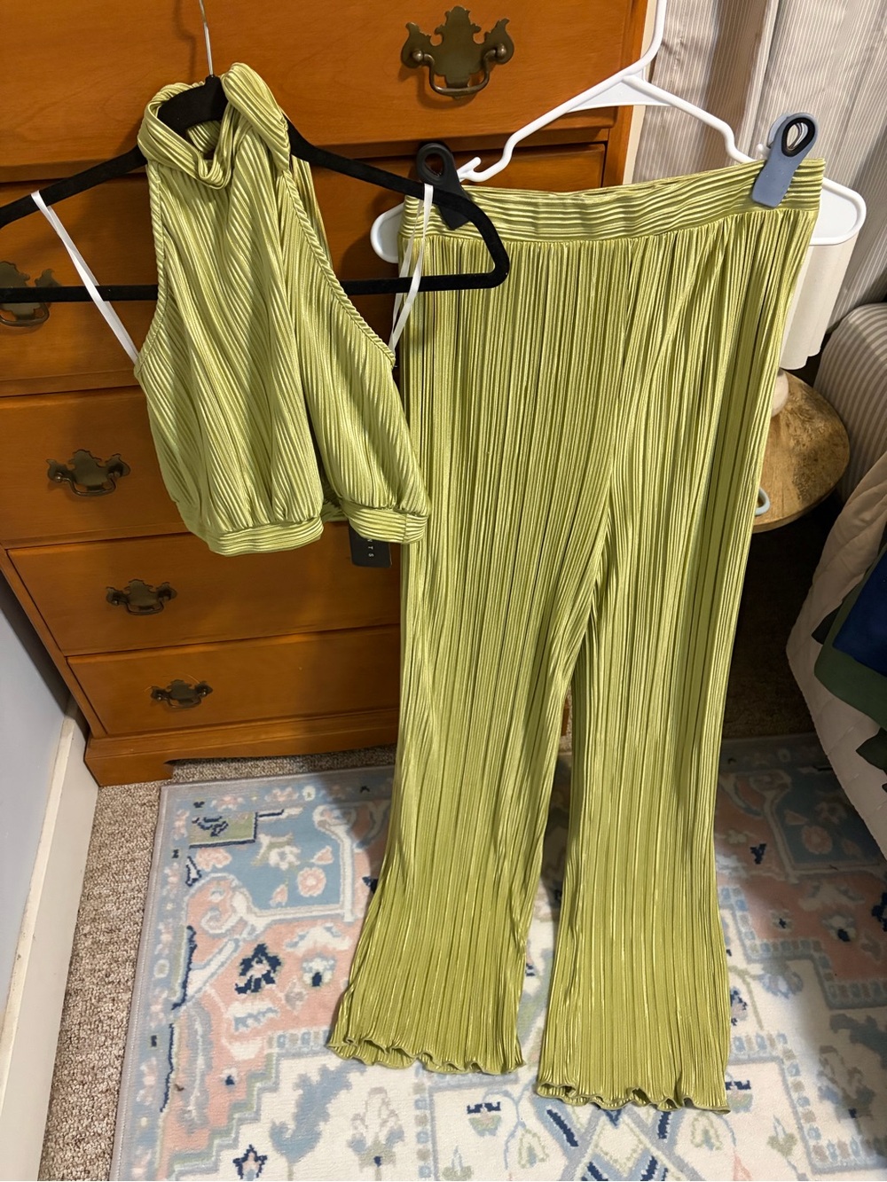 Women’s Pleated Wide-Leg Pants & Halter Top Set - Lime Green